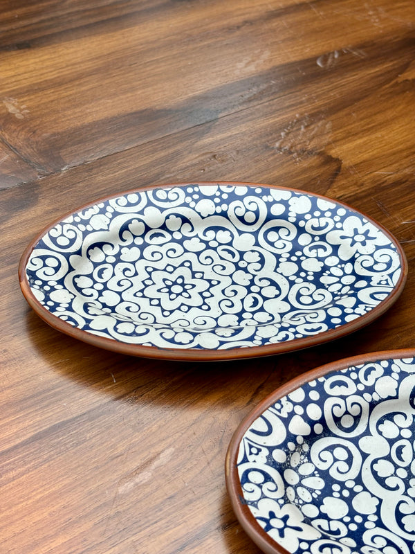 Midnight Elegance Plate Set